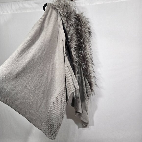 Vintage GRAY Metallic Faux Fur Collar Asymmetrical Hem Open Knit Cardigan Size M - Picture 7 of 17
